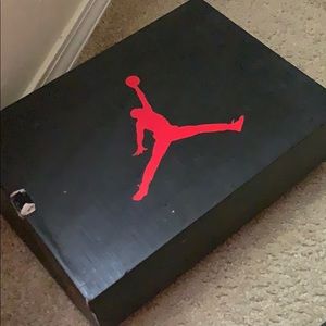 Jordan retro 13 “dirty breds”